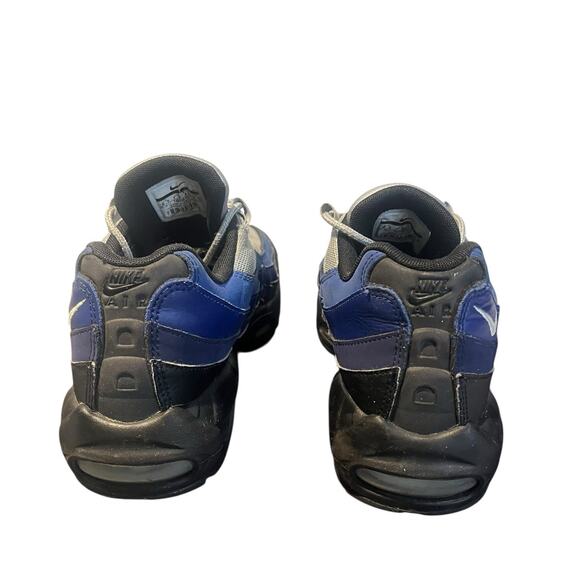 Nike Air Max 95 Essential Deep Royal Black Suede Leather (749766-023) Men's 8.5 - Picture 4 of 9